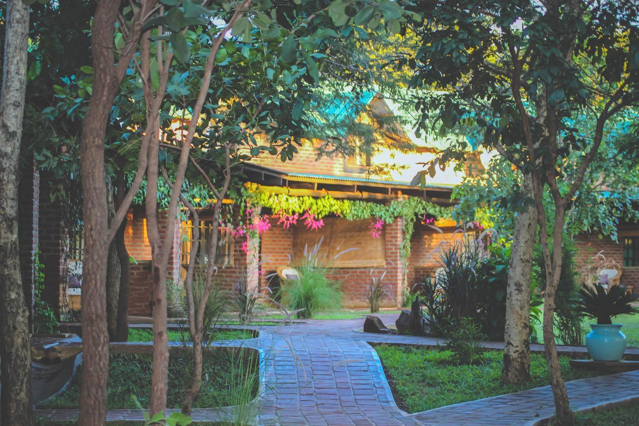 Eden Estates & Resort ليلونغوي المظهر الخارجي الصورة